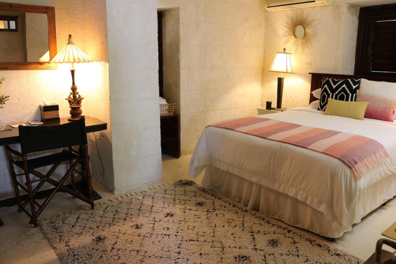 מלון ברידג'טאון Sweetfield Manor מראה חיצוני תמונה